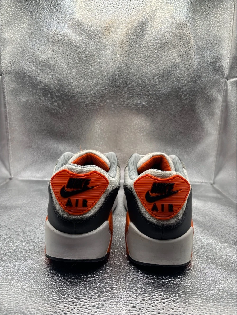 Nike air max 90 summit white safety orange
